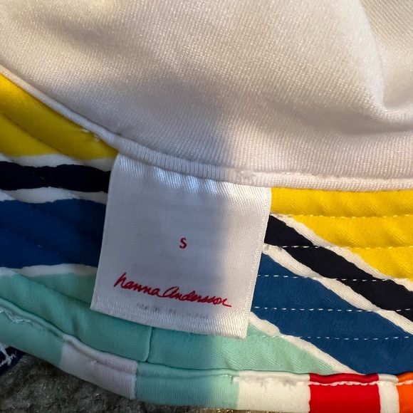 Hanna Andersson Swim Trunks and Hat Set - Picture 5 of 5